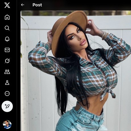 Lindi Nunziato – Extreme Body Proportions on Twitter | Curvy Model