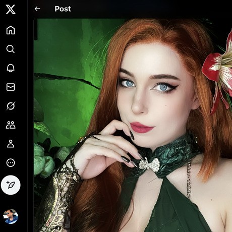 MollyRedWolf – Twitter Page for Cosplay, Fetish & Hardcore Adult Content
